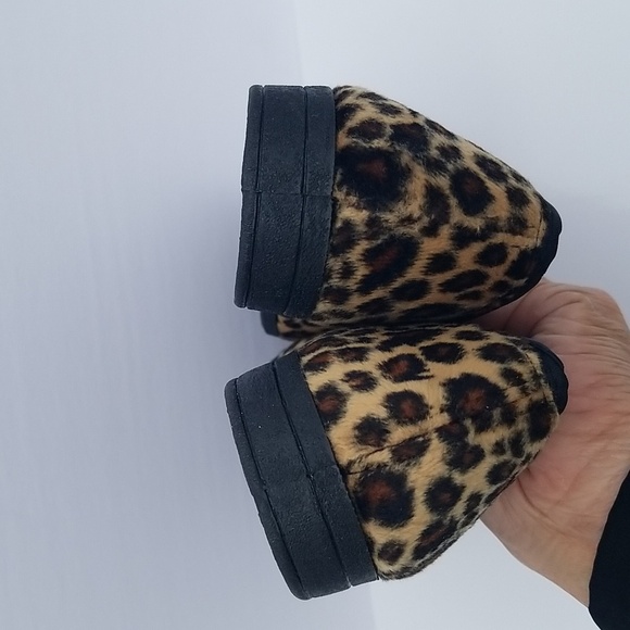 Leopard Print Women's Loafers Size 8 - Picture 7 of 7